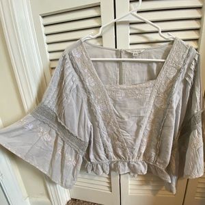 American Eagle size M crop top shabby chic